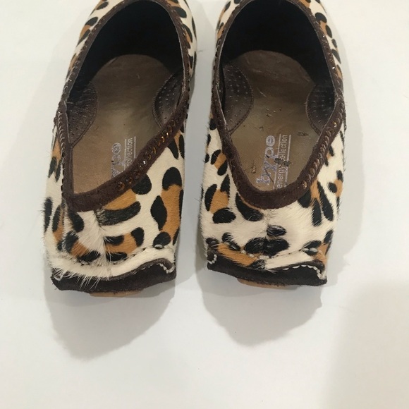 Hype energy collection animal print flats 7.5 - Picture 4 of 5